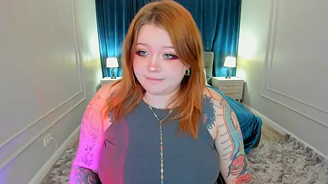 MoonLghte online show from 12-02-25, 03:19