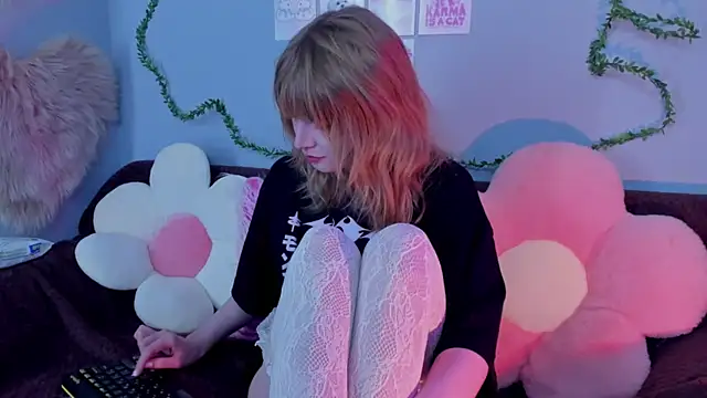 EvaStevs online show from 02-15-26, 05:12