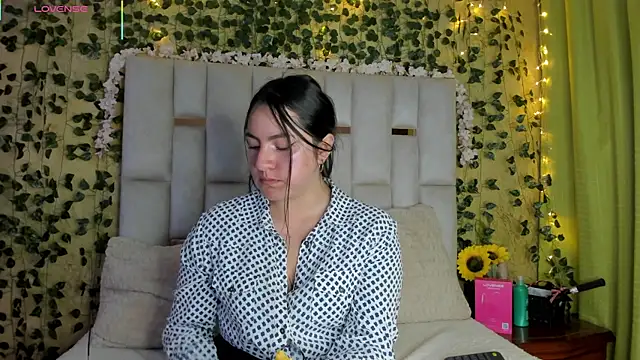 jenifer  power10 online show from 03-08-25, 01:14