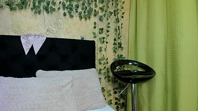 jenifer  power10 online show from 01-15-26, 07:50