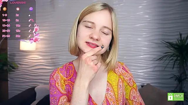 OdelinaFicken online show from 11-22-25, 04:11