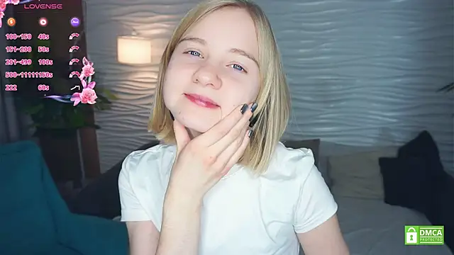 OdelinaFicken online show from 11-20-25, 04:24