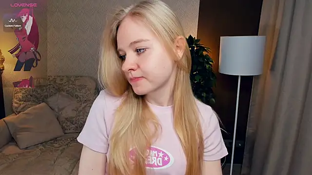 OdelinaFicken online show from 03-16-25, 08:43