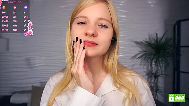 OdelinaFicken online show from 09-25-25, 05:13