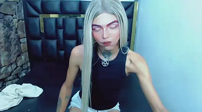 Luna and valery online show from 12-28-24, 08:15