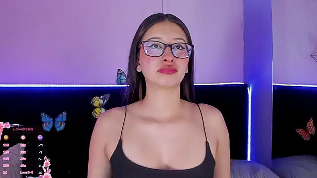 Anastasia Whitee online show from 12-14-25, 03:13