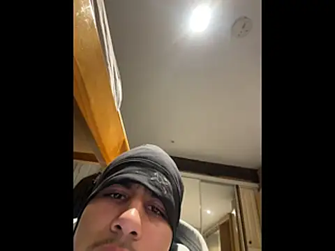 johnycash21 online show from 02-18-26, 05:16