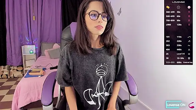 Snapshot of aiko_mori chatting on 03-11-26, 11:43 aiko mori online show from 03-11-26, 11:43