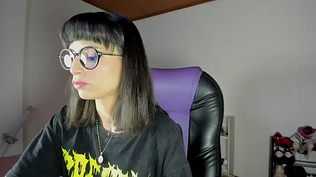 Snapshot of aiko_mori chatting on 09-08-25, 08:19 aiko mori online show from 09-08-25, 08:19