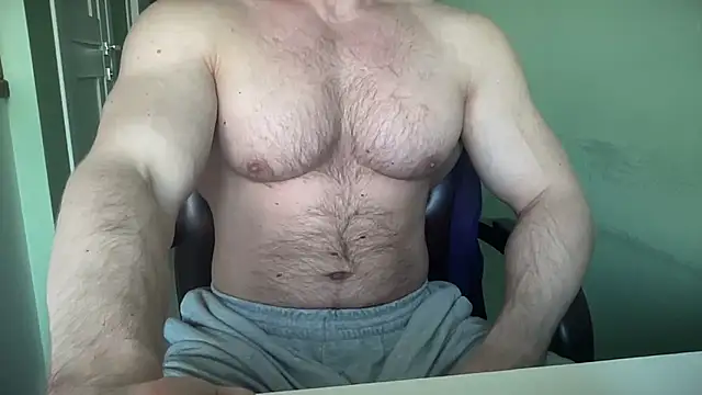 Snapshot of Mrbiceps23 chatting on 03-12-26, 09:46 Mrbiceps23 online show from 03-12-26, 09:46