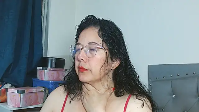 maturepriscila online show from 05-19-26, 01:29