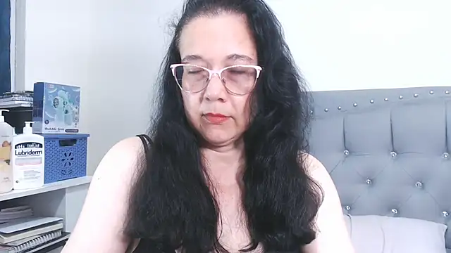 maturepriscila online show from 11-06-25, 06:12