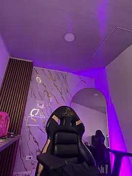 Tiffanny online show from 02-28-26, 02:22