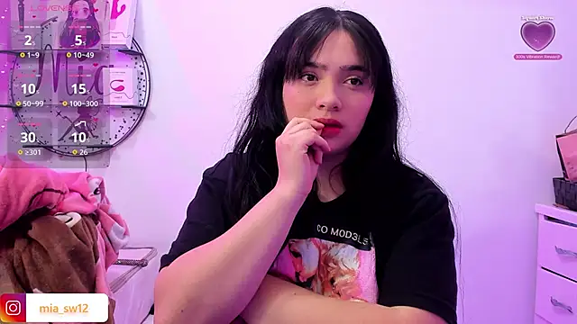 mia johns  online show from 11-13-25, 05:55