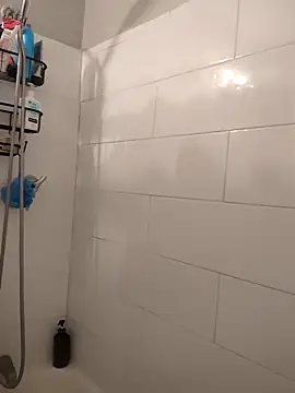 LilyFoxxx online show from 04-11-26, 05:15