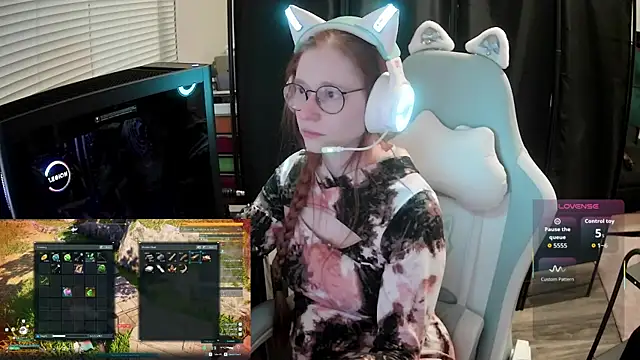 LilyFoxxx online show from 05-06-26, 06:17