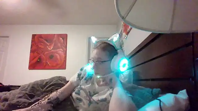 LilyFoxxx online show from 11-14-25, 04:27