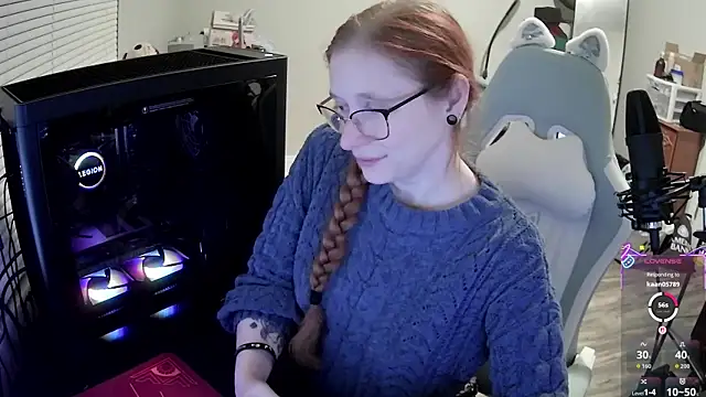 LilyFoxxx online show from 10-31-25, 03:14