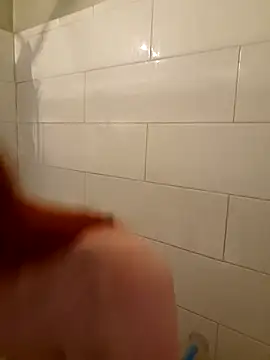 LilyFoxxx online show from 04-01-26, 05:42