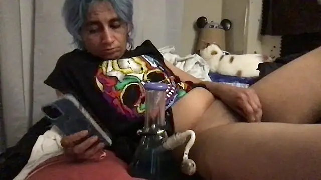 Snapshot of HornyTPup2 chatting on 04-04-26, 08:43 HornyTPup2 online show from 04-04-26, 08:43