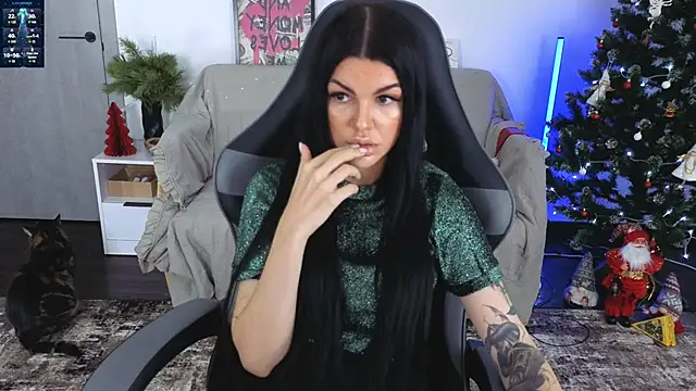 Tiffany lab online show from 12-19-25, 09:11