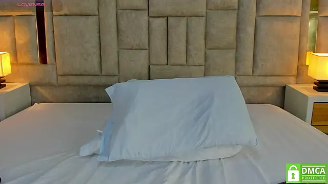 valtira nova online show from 03-24-26, 07:36