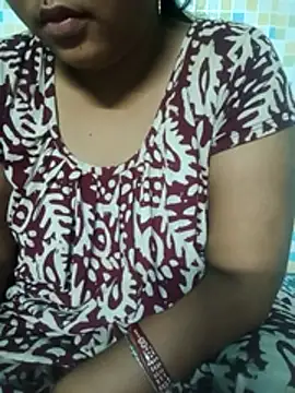 Snapshot of Super-Couple chatting on 06-30-26, 04:18 Super-Couple online show from 06-30-26, 04:18