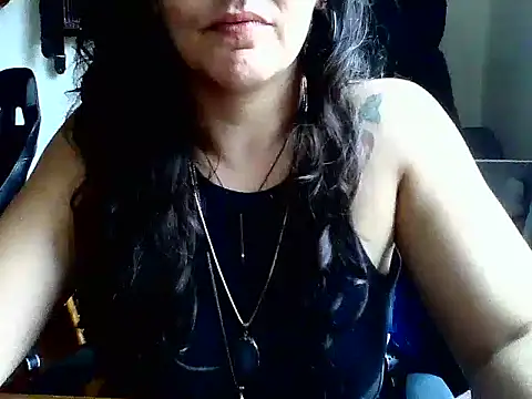 Snapshot of escritorasafada chatting on 01-13-25, 04:51 escritorasafada online show from 01-13-25, 04:51