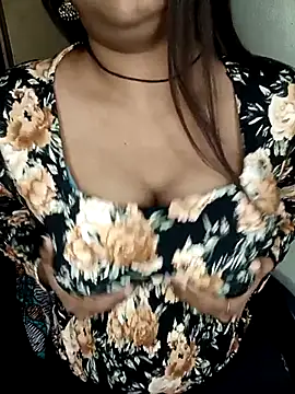 NOTY-LOVE-05 online show from 10-04-25, 03:24