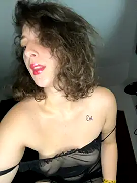Snapshot of lolippp666 chatting on 10-10-25, 04:52 lolippp666 online show from 10-10-25, 04:52
