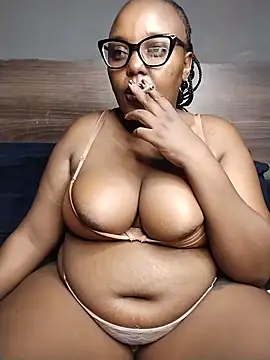 CHERRYYUMMY online show from 04-21-26, 06:42