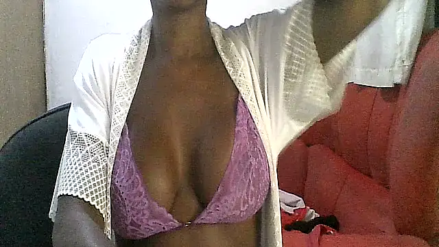 Snapshot of pretaquente_rj chatting on 05-16-26, 01:37 pretaquente rj online show from 05-16-26, 01:37