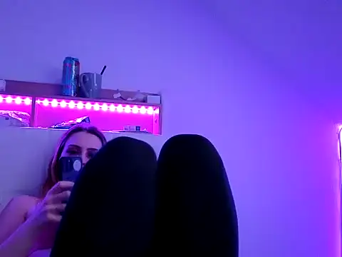 nicole77745 online show from 03-06-26, 01:06