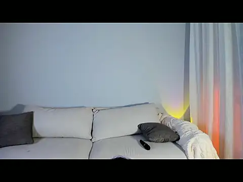 Snapshot of Mellovely chatting on 11-01-25, 11:59 Mellovely online show from 11-01-25, 11:59