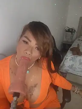 milf venus online show from 04-16-26, 09:39