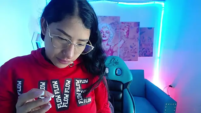 Sofi hot 4m online show from 01-15-26, 02:09