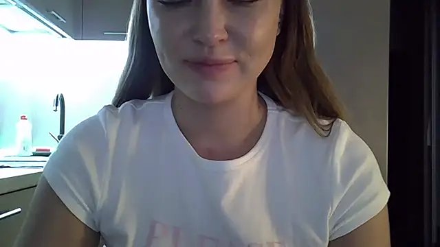 Lucky Anna online show from 10-28-25, 01:32