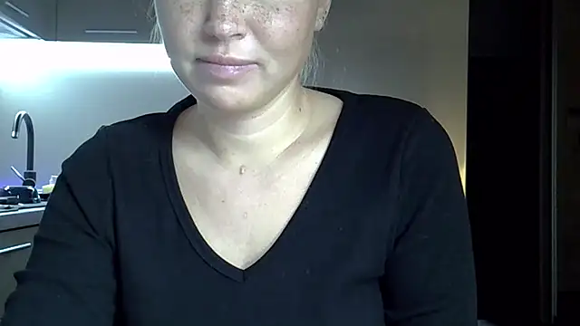 Lucky Anna online show from 02-10-26, 09:36