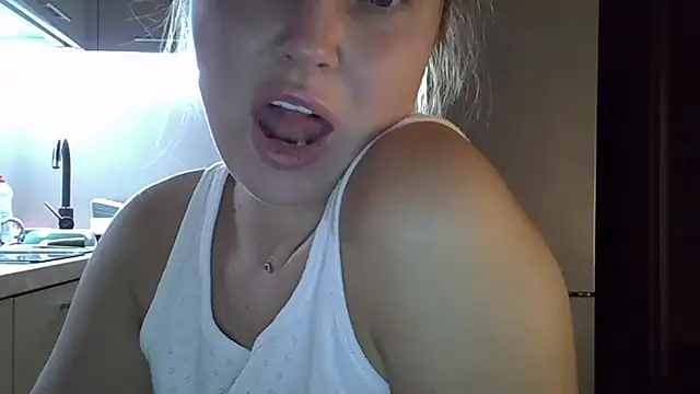 Lucky Anna online show from 09-15-25, 09:15