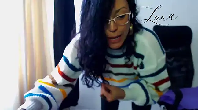 Lunavega1 online show from 03-17-25, 07:26