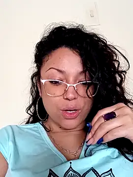 Lunavega1 online show from 12-17-25, 08:25