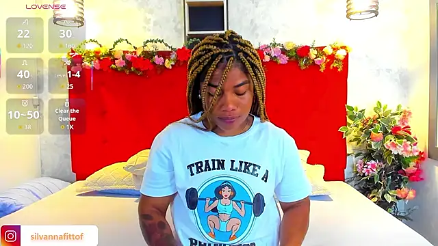 Snapshot of SilvannaFit chatting on 03-01-26, 09:53 SilvannaFit online show from 03-01-26, 09:53