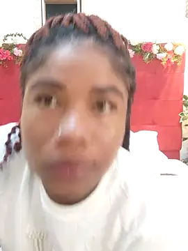 Snapshot of SilvannaFit chatting on 04-05-26, 09:38 SilvannaFit online show from 04-05-26, 09:38