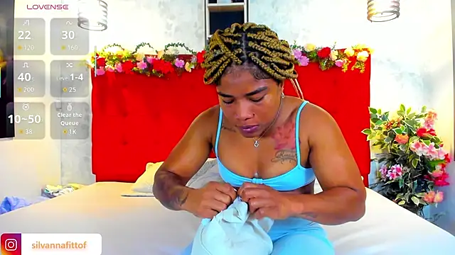 Snapshot of SilvannaFit chatting on 02-22-26, 10:06 SilvannaFit online show from 02-22-26, 10:06