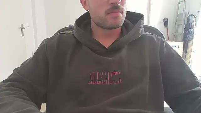 taallguyy 196 online show from 10-05-25, 09:00