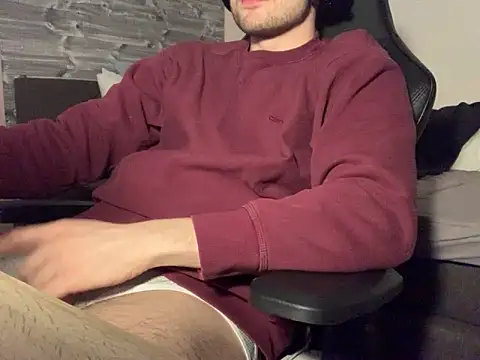 taallguyy 196 online show from 03-16-25, 08:43