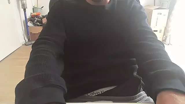 taallguyy 196 online show from 09-26-25, 10:55