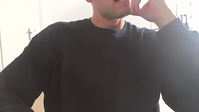 taallguyy 196 online show from 09-10-25, 10:36