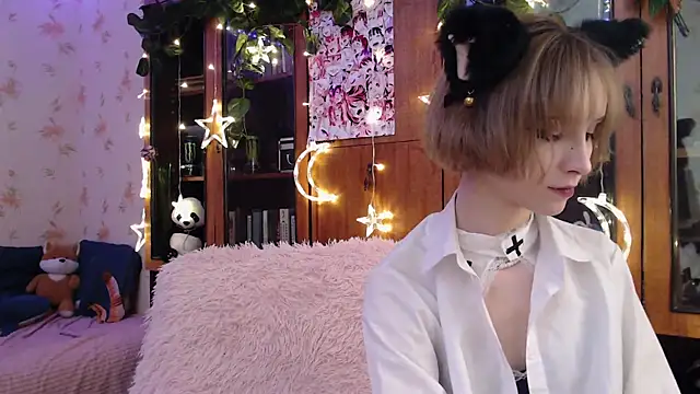 cloudgirrl online show from 02-26-25, 10:04