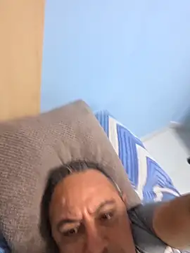 Snapshot of abdelhak33 chatting on 03-19-26, 07:47 abdelhak33 online show from 03-19-26, 07:47